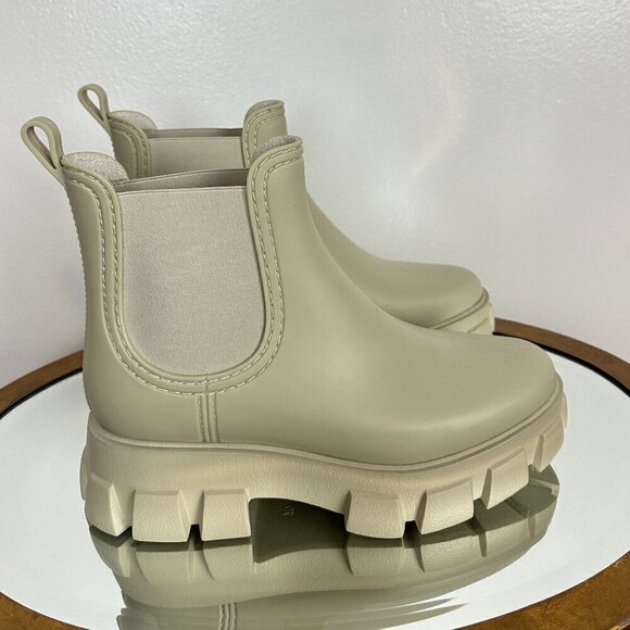 JEFFREY CAMPBELL Pleu Platform Lug Sole Chelsea Rain Boot in Cream Size US 10 - Picture 5 of 9